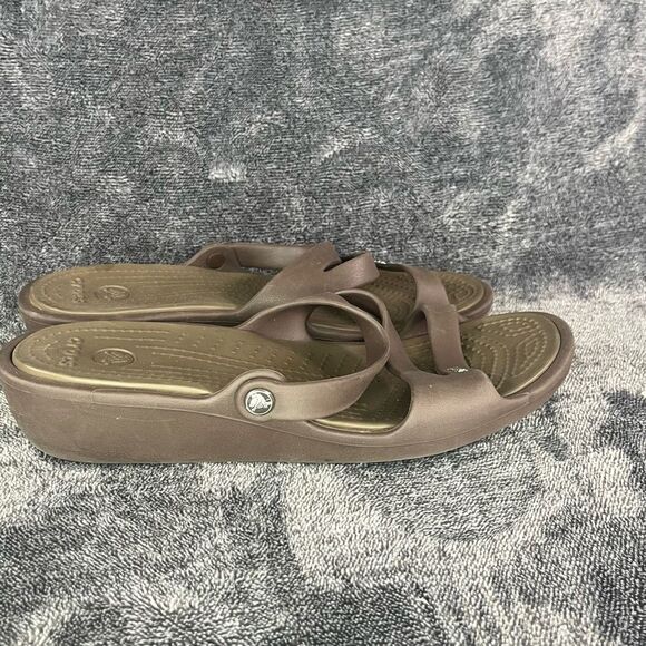 Crocs Iconic Comfort Women’s Brown STRAPPY Slip On Wedged Slides size 9 - Picture 3 of 7
